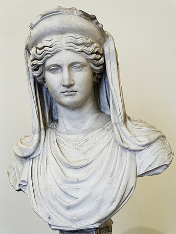 ギリシア神話の女神デメテル　オリジナルは紀元前４世紀、ローマ時代の模刻　ローマ国立博物館蔵