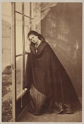 カスティリオーネ伯爵夫人ヴィルジニア・オルドイーニ　1856年－1857年　ピエール・ルイ・ピアソン　メトロポリタン美術館蔵