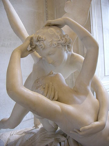 『アモールとプシュケ（アモールのキスで目覚めるプシュケ）』（ Psyché ranimée par le baiser de l’Amour ）　1793年　アントニオ・カノーヴァ　ルーヴル美術館蔵