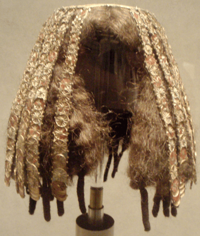 トトメス3世妃の頭飾り　第18王朝（新王国時代）　メトロポリタン美術館蔵