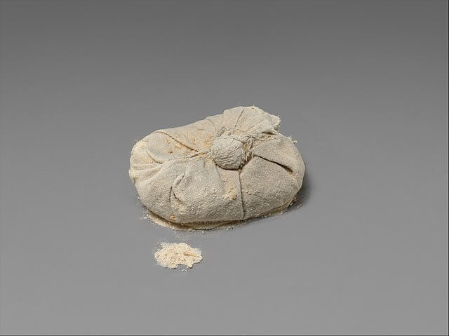 ナトロンの袋　ツタンカーメン王のエンバーミング・カシェより　紀元前1336年－紀元前1327年頃