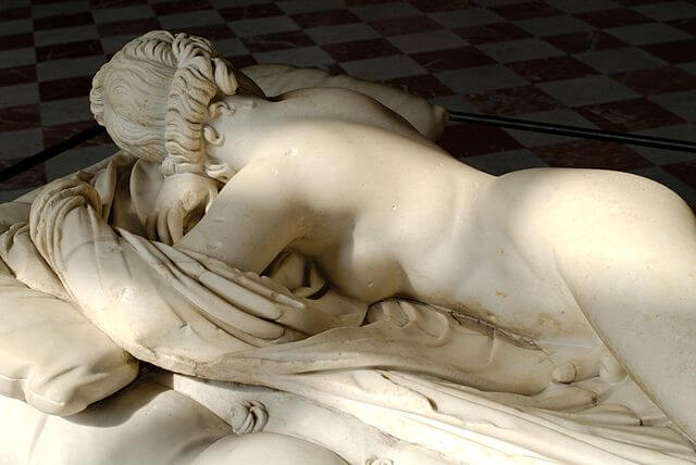 『眠れるヘルマフロディトゥス』 （『ボルケーゼのヘルマフロディトゥス』　Borghese Hermaphroditus ）　ルーヴル美術館