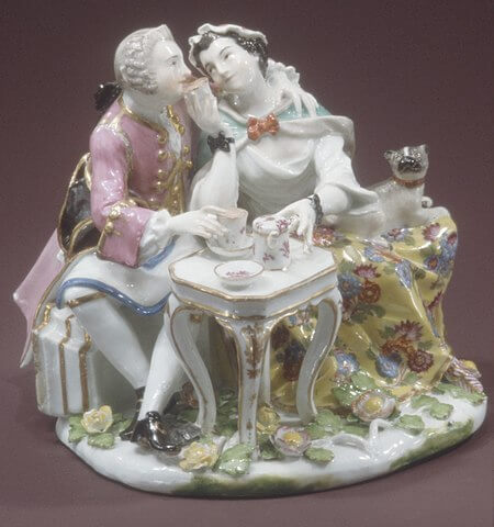 『チョコレートを飲むカップル』　1744年頃　ヨハン・ヨアヒム・ケンドラー（マイセン）　メトロポリタン美術館蔵