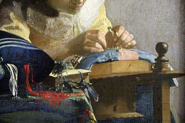 『レースを編む女』　1669年－1671年頃　ヨハネス・フェルメール　23.9×20.5㎝　ルーヴル美術館蔵
