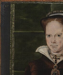 Queen Mary I, by Hans Eworth, oil on panel, 1554, 8 1/2 in. x 6 5/8 in. (216 mm x 169 mm), Purchased with help from the Art Fund, the Pilgrim Trust, H.M. Government, Miss Elizabeth Taylor and Richard Burton, 1972, Primary Collection, NPG 4861, National Portrait Gallery, メアリー1世 1554年 ハンス・イワース ナショナル・ポートレート・ギャラリー蔵